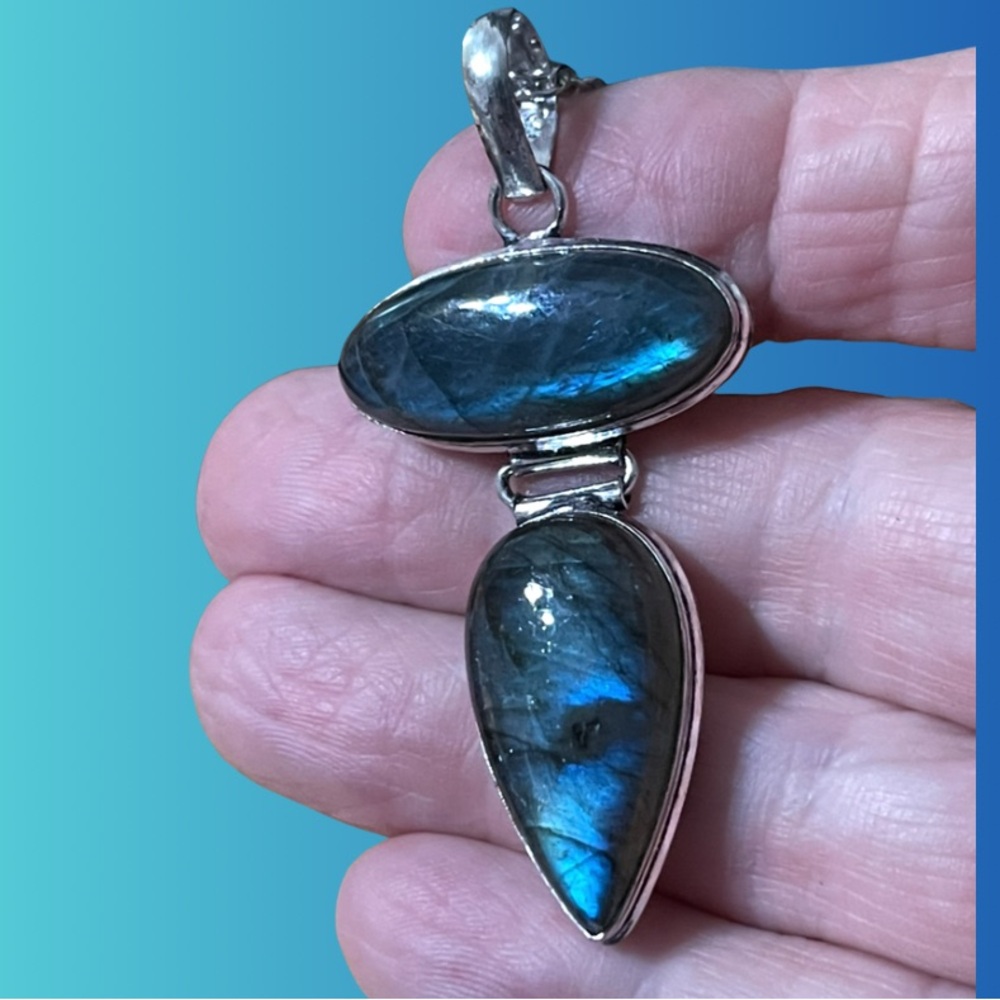 Flash Labradorite Pendant Necklace